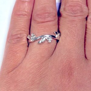 Claire’s Silver Toned Ring. Size 9. 3 for $20